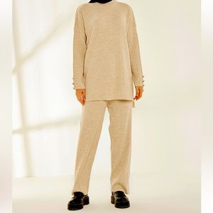 New neutral Co-ord set ribbed knit material